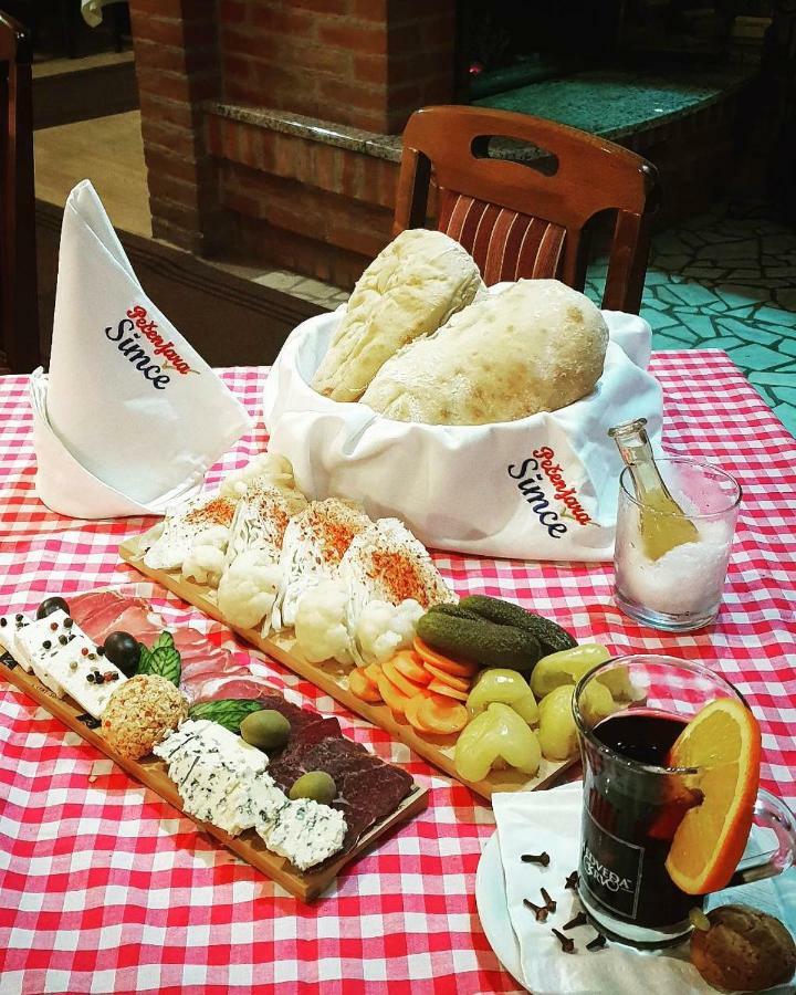 Konaciste Simce Bed and Breakfast Kraljevo Buitenkant foto