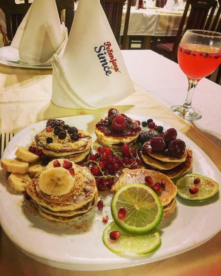 Konaciste Simce Bed and Breakfast Kraljevo Buitenkant foto